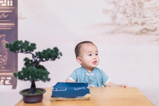 双鸭山宝宝多久可以坐 双鸭山宝宝多久可以坐